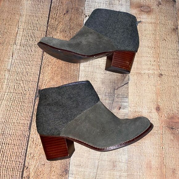 Tom’s Olive Leila Herringbone Ankle Booties - Picture 3 of 11